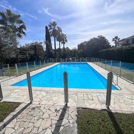 Appartement Avec Terrasse, Vue Jardin Et Piscine Антіб Екстер'єр фото